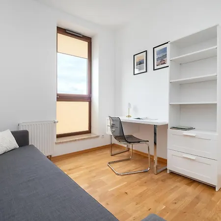 Sea Towers Nowoczesne W Gdyni Z Pieknym Widokiem I Parkingiem By Renters شقة *