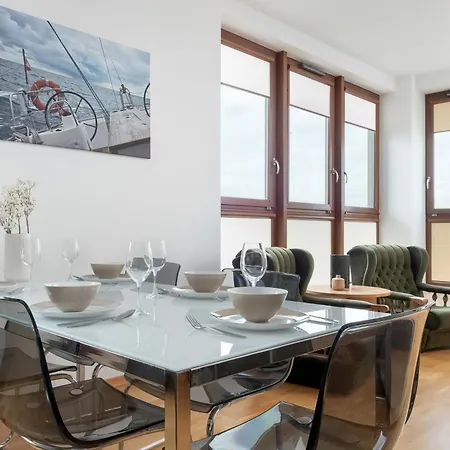Nowoczesne W Gdyni Z Pieknym Widokiem I Parkingiem By Renters Lägenhet *