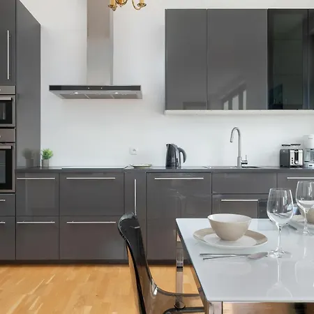 Nowoczesne W Gdyni Z Pieknym Widokiem I Parkingiem By Renters Lägenhet Gdynia