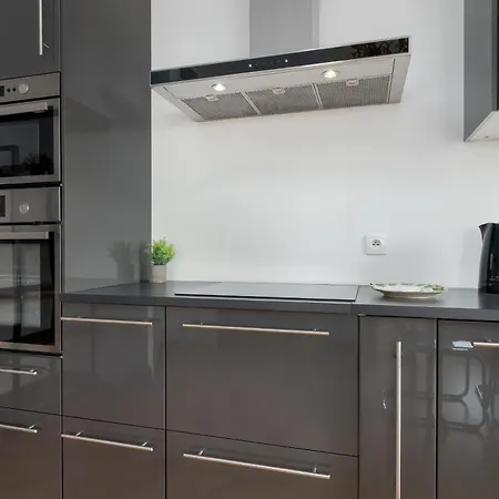 Sea Towers Nowoczesne W Gdyni Z Pieknym Widokiem I Parkingiem By Renters شقة غدينيا