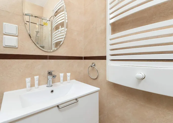 شقة Sea Towers Nowoczesne W Gdyni Z Pieknym Widokiem I Parkingiem By Renters غدينيا